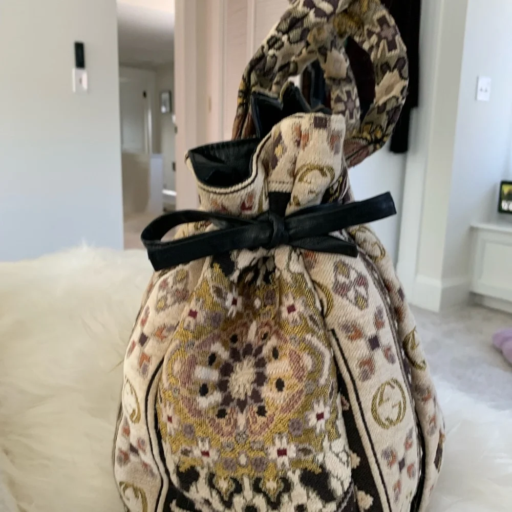 Authentic Verified Gucci Tapestry Hysteria Top Handle Bag - Picture 10 of 15